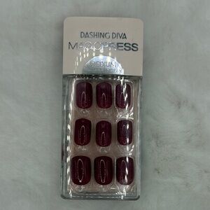 Dashing Dive Magic Press Medium Length Press-On Nails - PO63 (magenta/purple)